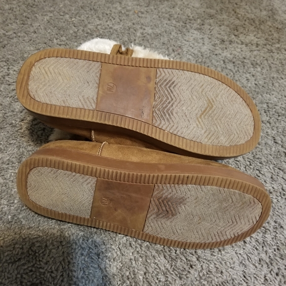 Guess tan boots with white faux fur - Picture 3 of 6